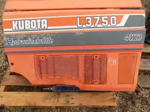 Used Kubota L3750 Side Panel