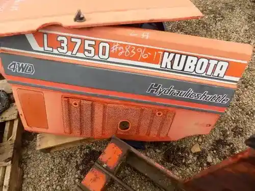 Used Kubota L3750 Side Panel