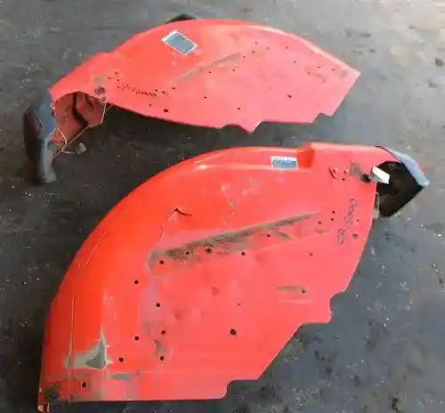 Used Kubota L4600 Fender Kit, Rear Fender Kit