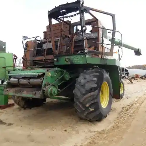 Used John Deere 8820 Combine Parts