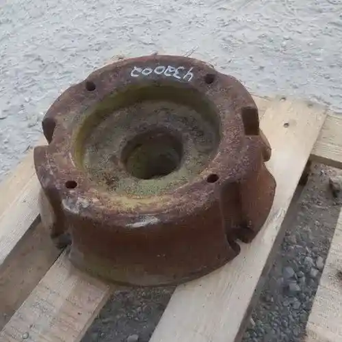 Used Wheel Weight fits John Deere 4400 3300 4400 4420 6600 6620 7700 7720 5200 5400 5440 5460 H93849 H80070