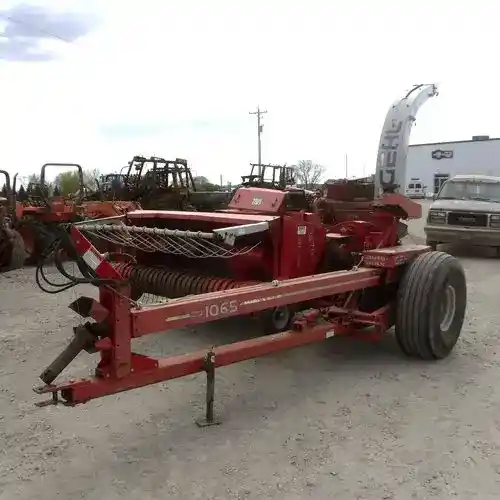 Used Gehl 1065 Harvester Parts