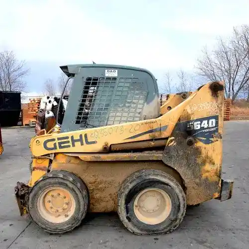 Used Gehl 5640 Skid Steer Loader Parts