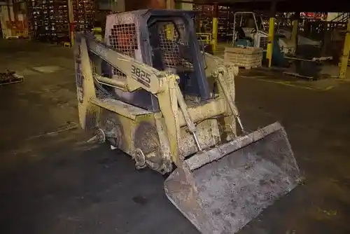 Used 1994 Gehl 3825 Skid Steer Loader Parts