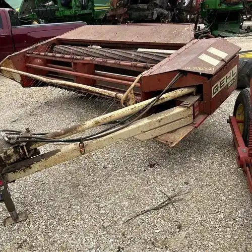 Used Gehl 1090 Hay Cutting Parts