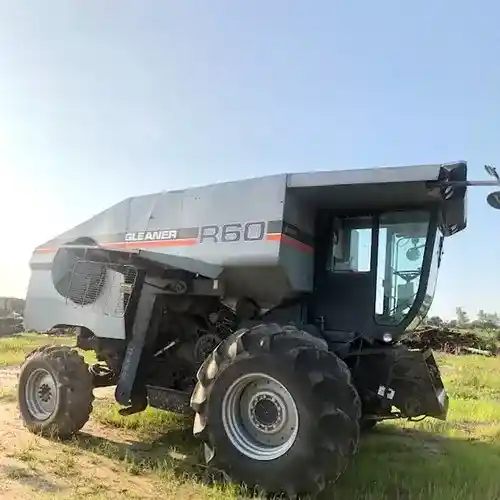 Used Gleaner R60 Combine Parts