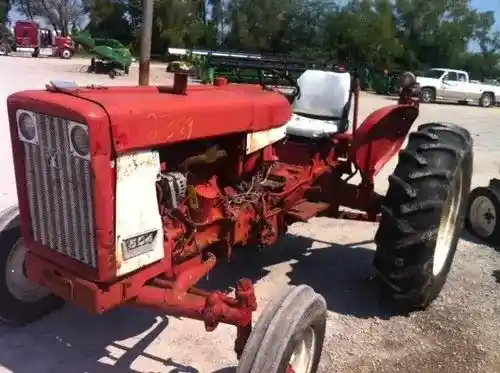 Used International 504 Tractor Parts