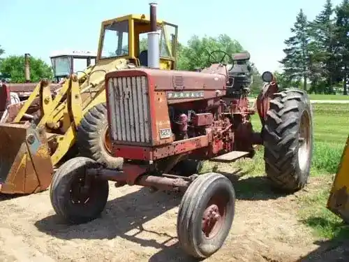 Used International 706 Tractor Parts