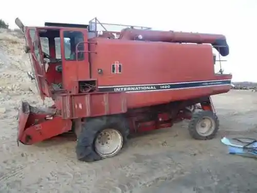 Used International 1420 Combine Parts
