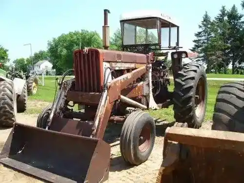 Used International 806 Tractor Parts