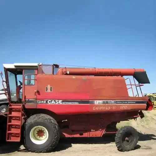 Used International 1440 Combine Parts
