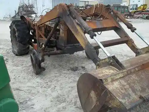 Used International 504 Tractor Parts