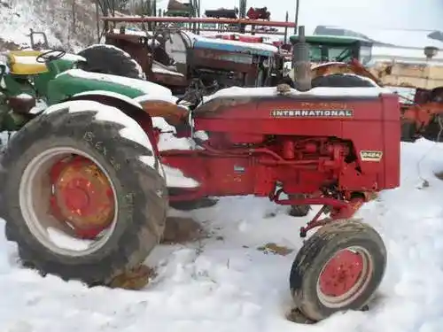 Used International 2424 Tractor Parts