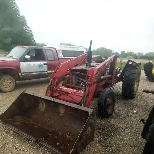 Used International Hydro84 Tractor Parts