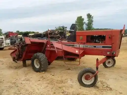 Used International 4000 Hay Cutting Parts