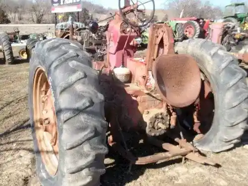 Used International 400 Tractor Parts