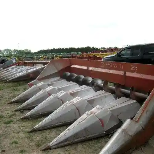 Used International 863 Header Parts