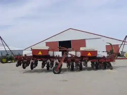 Used International 900 Planter Parts
