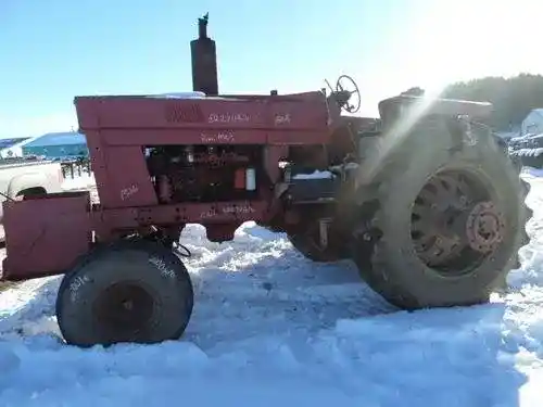 Used International 1566 Tractor Parts