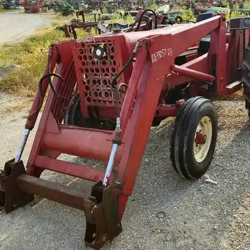 Used International 2500 Loader / Backhoe Attachments Parts