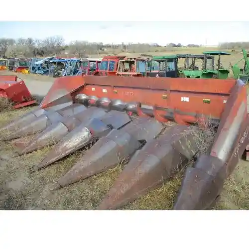 Used International 863 Header Parts