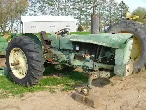 Used John Deere 1020 Tractor Parts