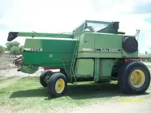 Used John Deere 8820 Combine Parts