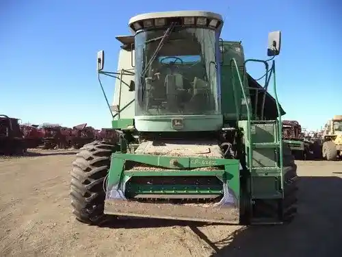 Used 1992 John Deere 9500 SH Combine Parts