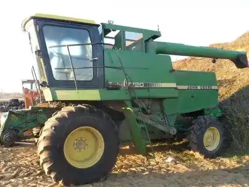 Used 1983 John Deere 7720 Combine Parts