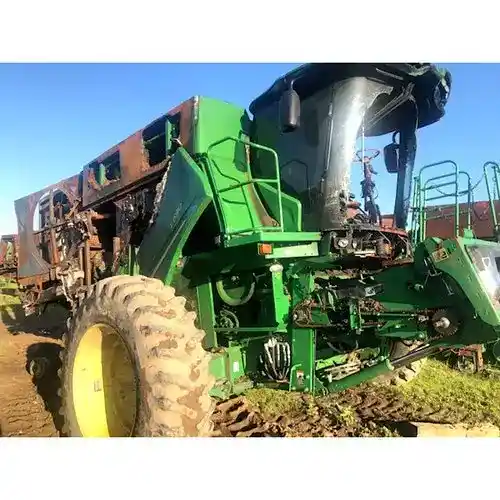 Used 2015 John Deere S680 Combine Parts