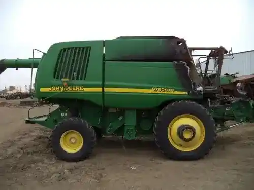 Used 2004 John Deere 9760 Combine Parts