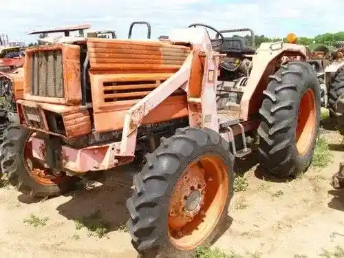 Used Kubota m4950 Tractor Parts