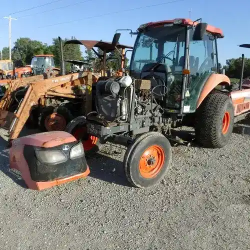 Used Kubota m5040 Tractor Parts