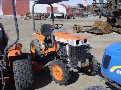 Used Kubota B7300 Tractor Parts