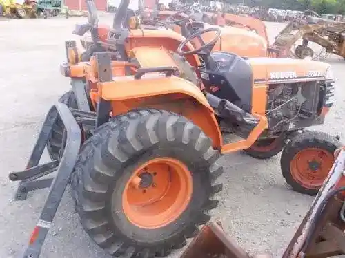Used Kubota B2710 Tractor Parts