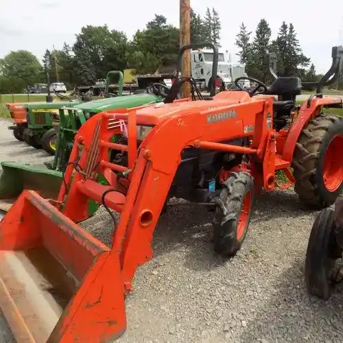 Used Kubota l2800 Tractor Parts