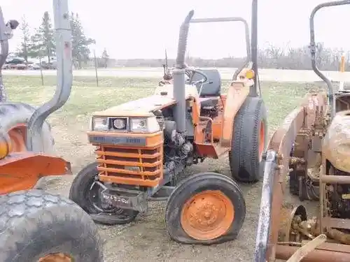 Used Kubota l3250 Tractor Parts