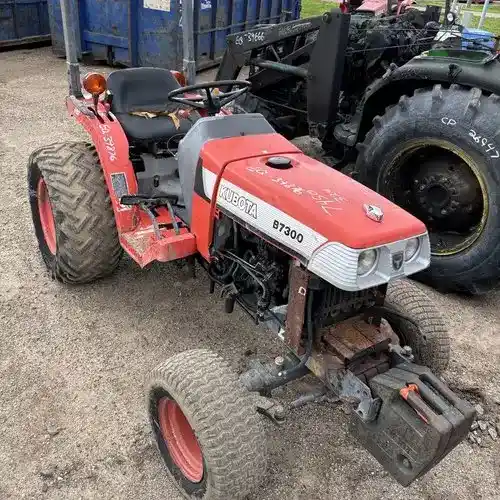 Used Kubota b7300 Tractor Parts