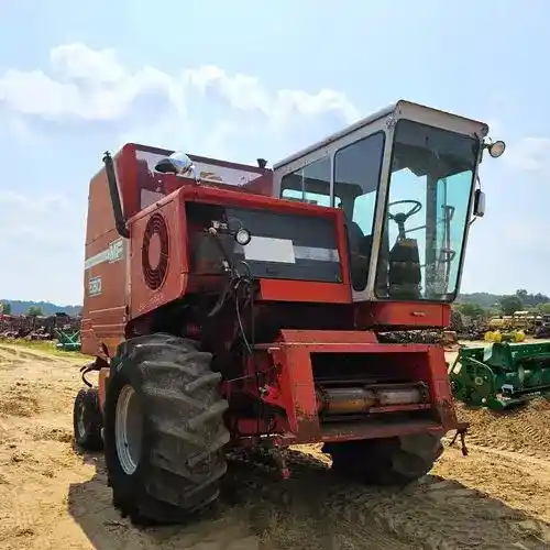 Used Massey Ferguson 550 Combine Parts