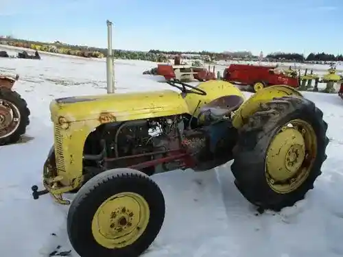 Used Massey Ferguson to20 Tractor Parts