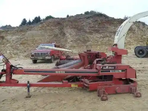 Used Gehl 1060 Harvester Parts
