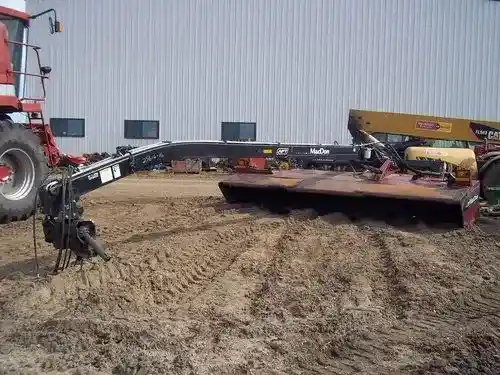 Used 2009 Macdon R80 Hay Cutting Parts