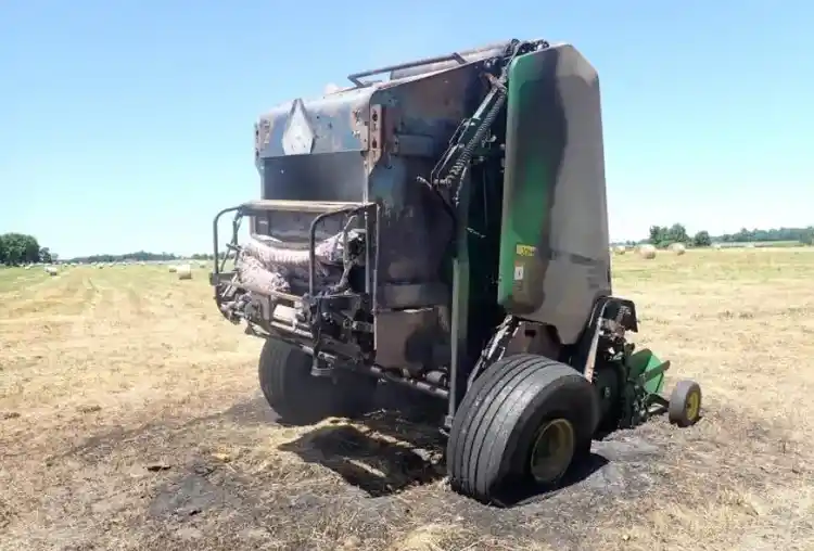 John Deere 460M Baler - EQ-5812
