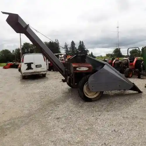 Used New Idea 323 Harvester Parts