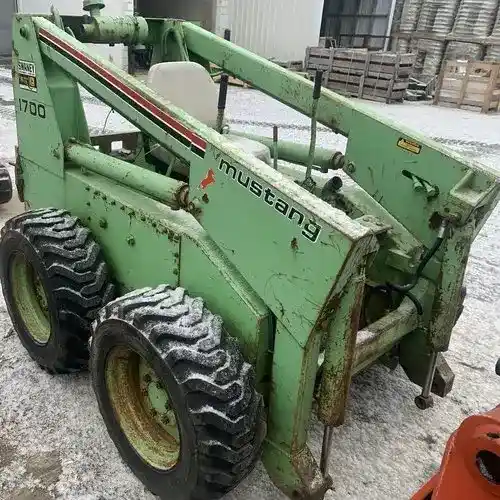 Used Owatonna 1700 Skid Steer Loader Parts