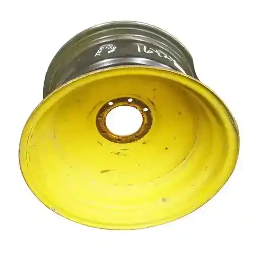 Used 16" x 26" 8 Bolt Rear Rim fits John Deere S550 9400 9410 9450 9500 9510 9550 9560 9570 9600 9610 9650 9660 9670 9750 9760 9770 9860 9870 AH205131